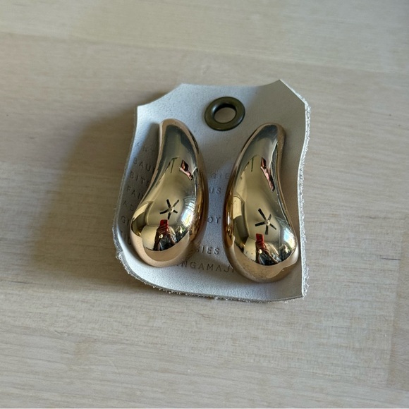 Anthropologie Petra Hoop Earrings in Gold, with original tags - Picture 2 of 5